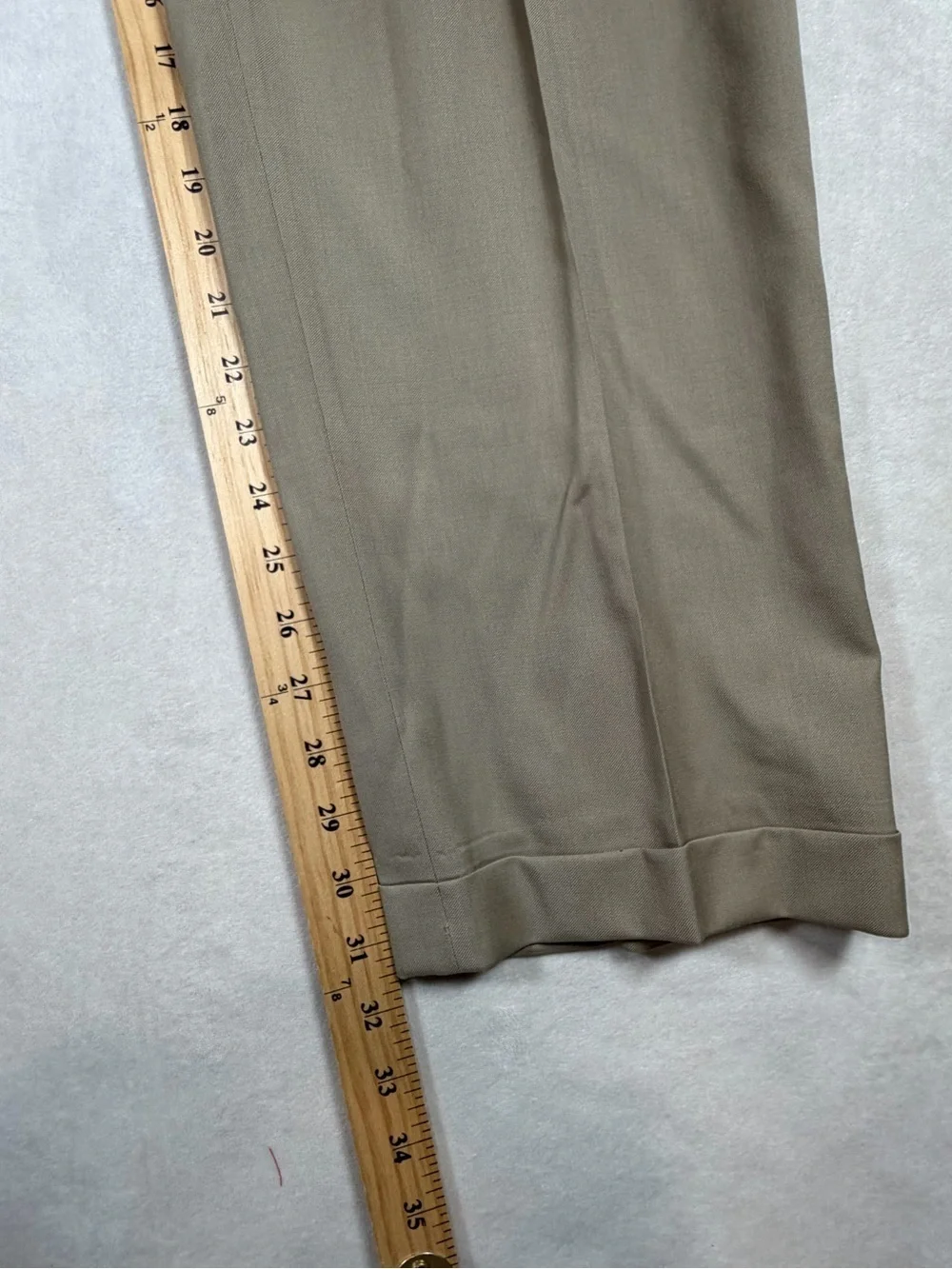 Canali 100% Wool 38W 32L Men's Pleated Dress Pants - Beige